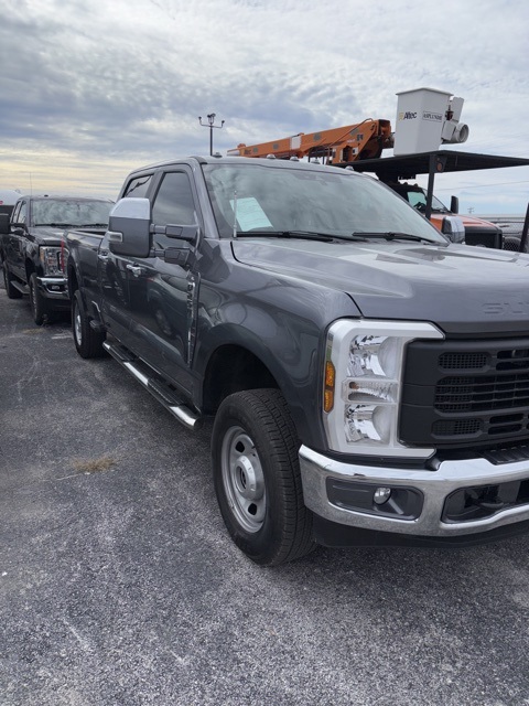2024 Ford F-250 XL photo 3