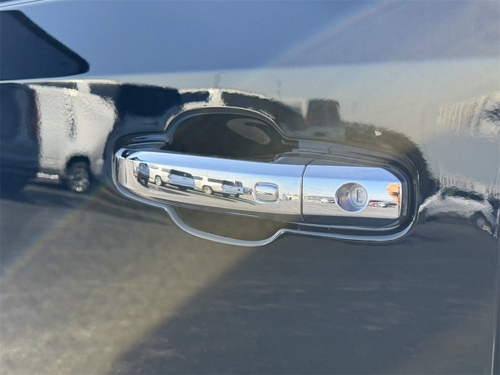 2026 GMC SIERRA - Image 12