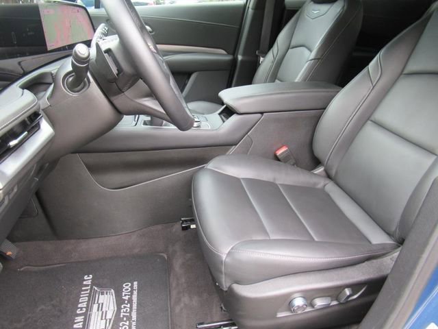 2025 Cadillac XT4 Premium Luxury photo 16