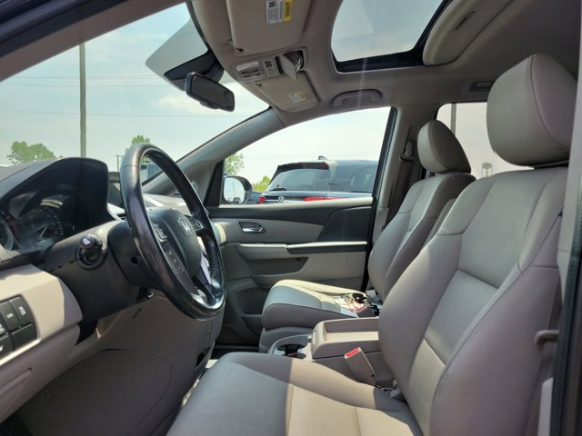 2016 Honda Odyssey EX-L photo 14