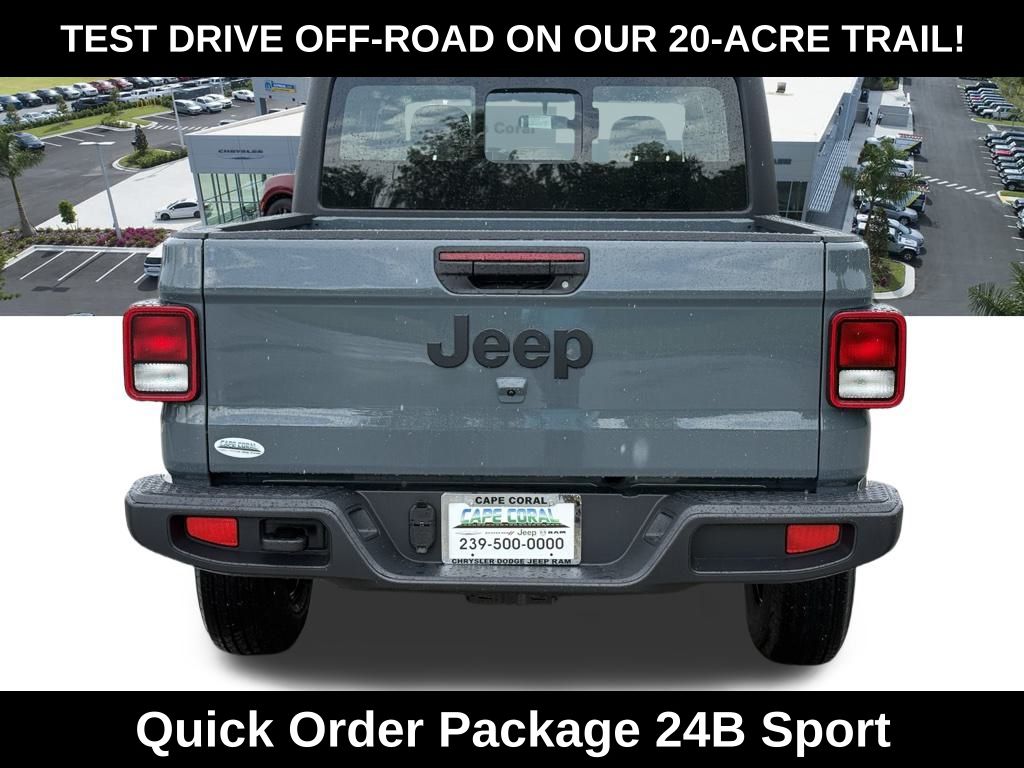 2025 Jeep Gladiator Sport photo 5