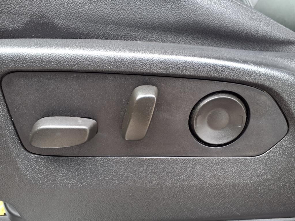 2021 Chevrolet Tahoe Z71 photo 4