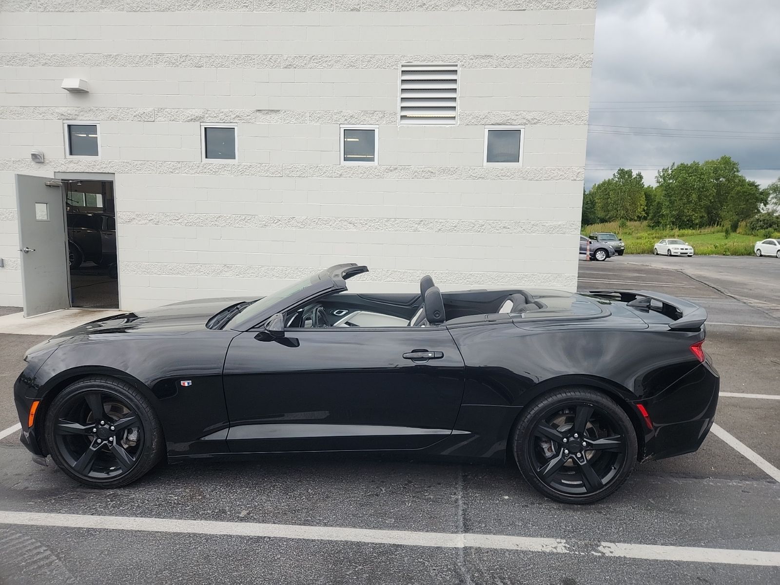 2017 Chevrolet Camaro 2LT photo 32