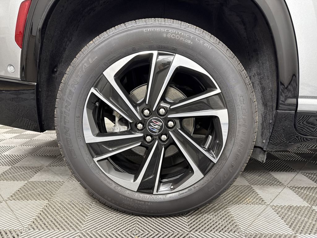 2025 Buick Enclave Sport Touring photo 15