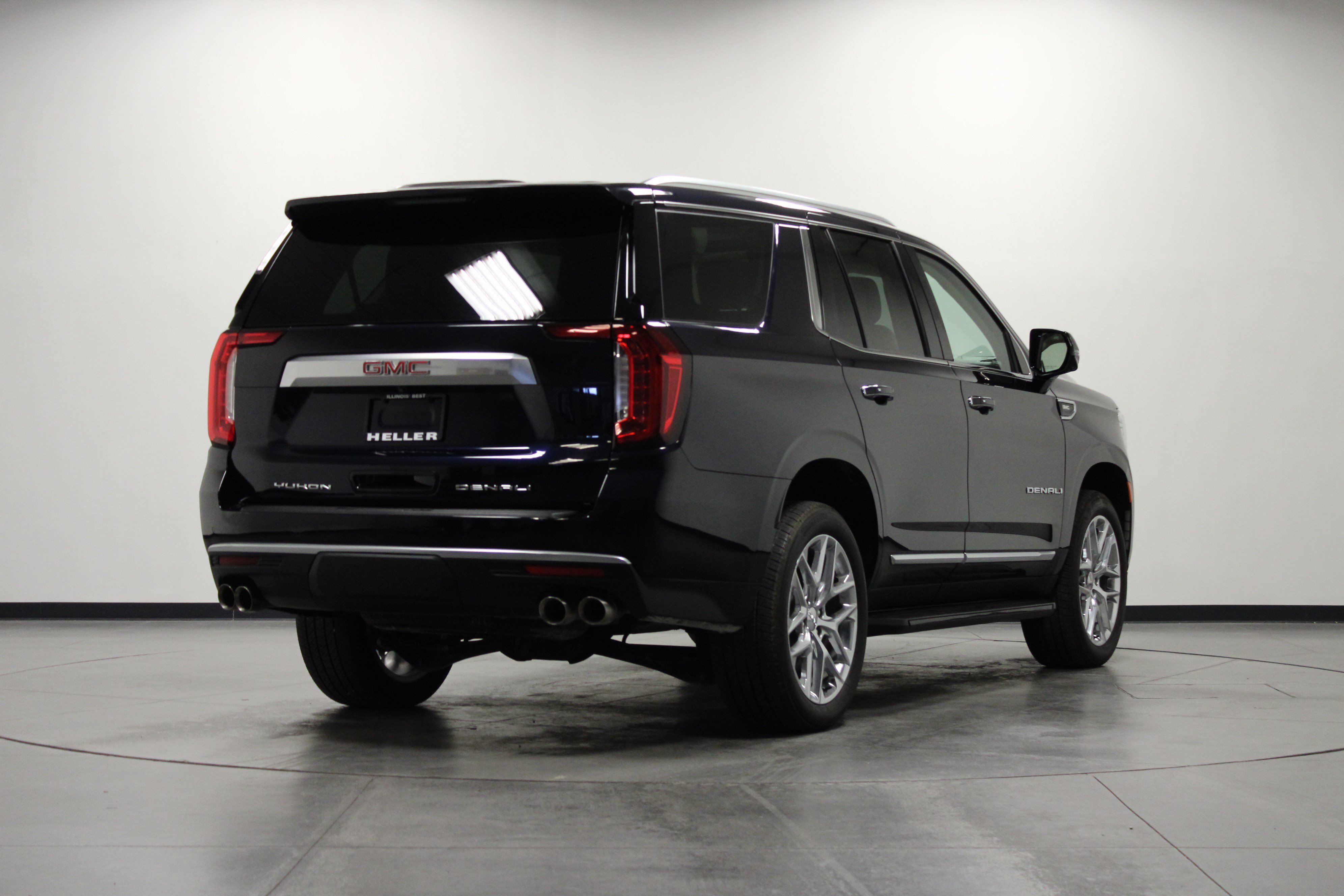2024 Gmc Yukon Denali photo 3