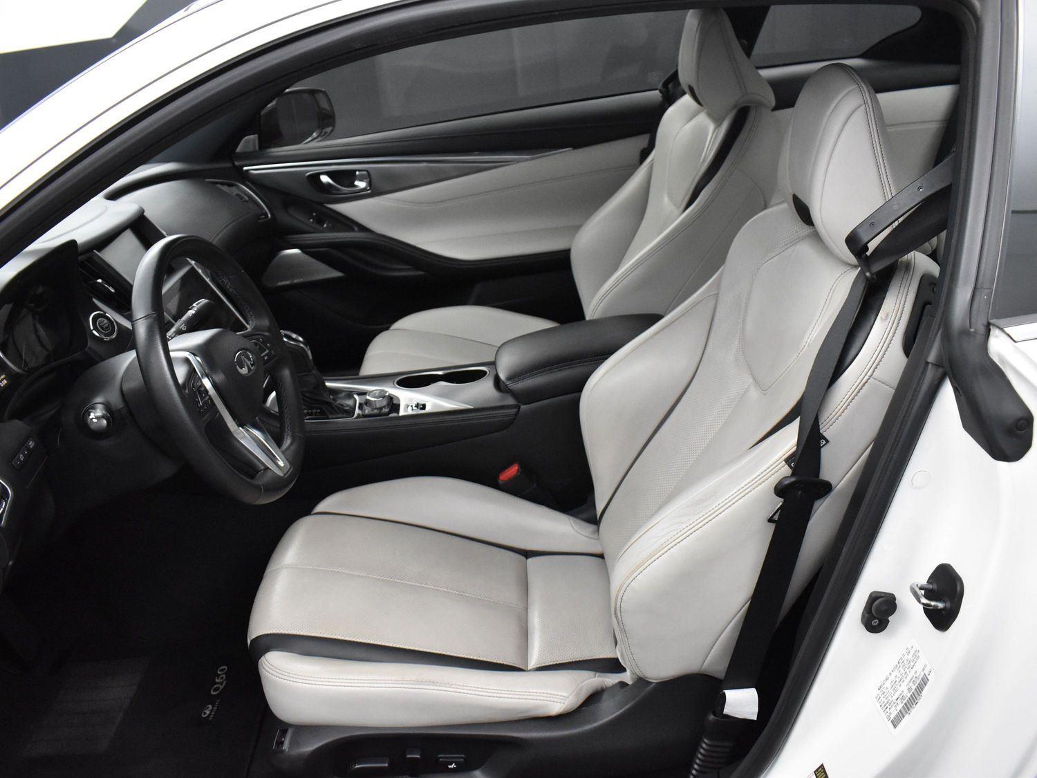 2021 Infiniti Q60 3.0t Luxe photo 11