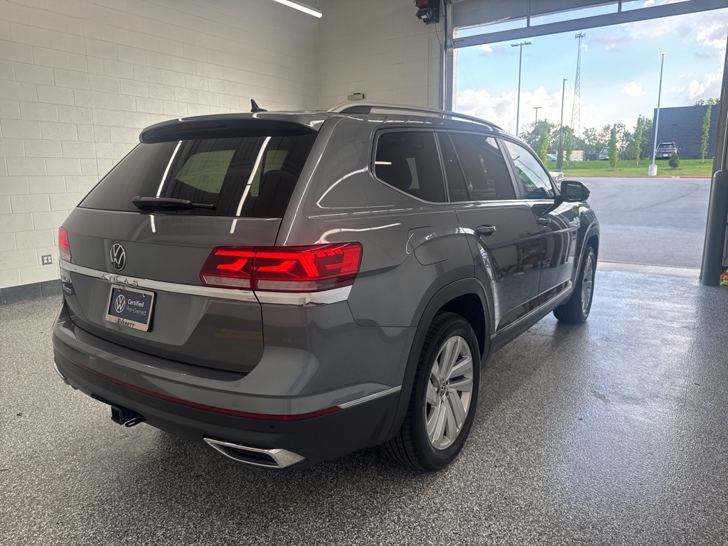 2021 Volkswagen Atlas SEL photo 4
