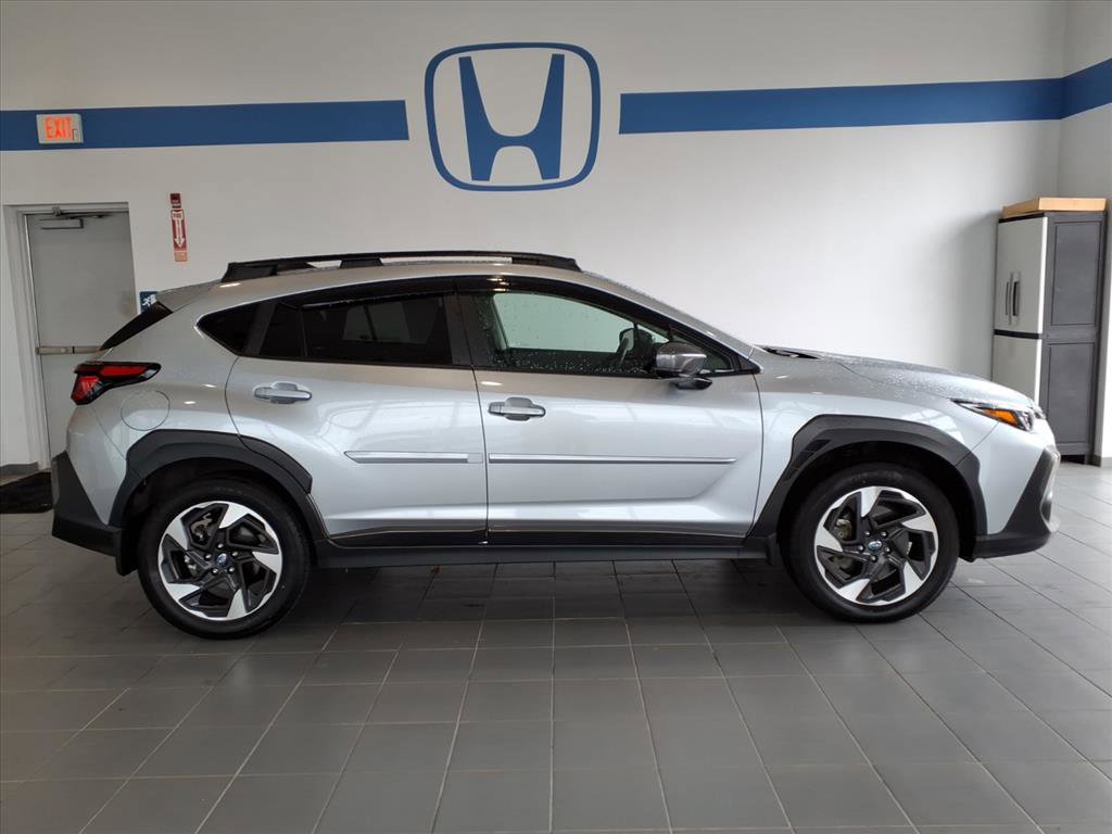 2024 Subaru Crosstrek Limited photo 3