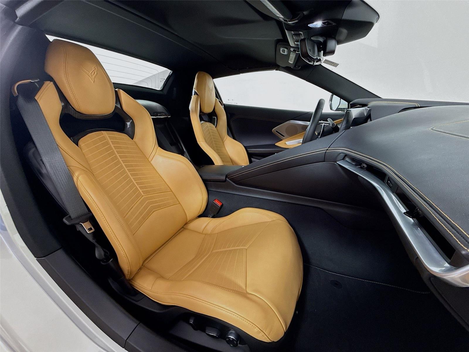 2021 Chevrolet Corvette Stingray 2LT photo 23