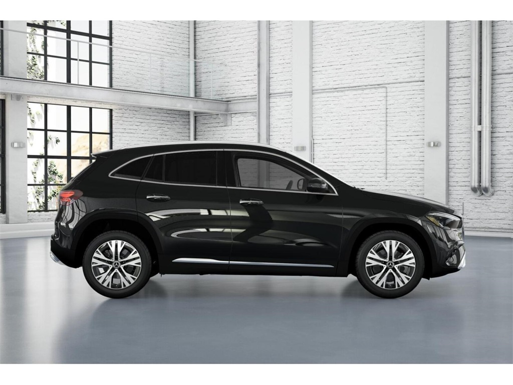 2026 Mercedes Benz GLA 250 4MATIC photo 2