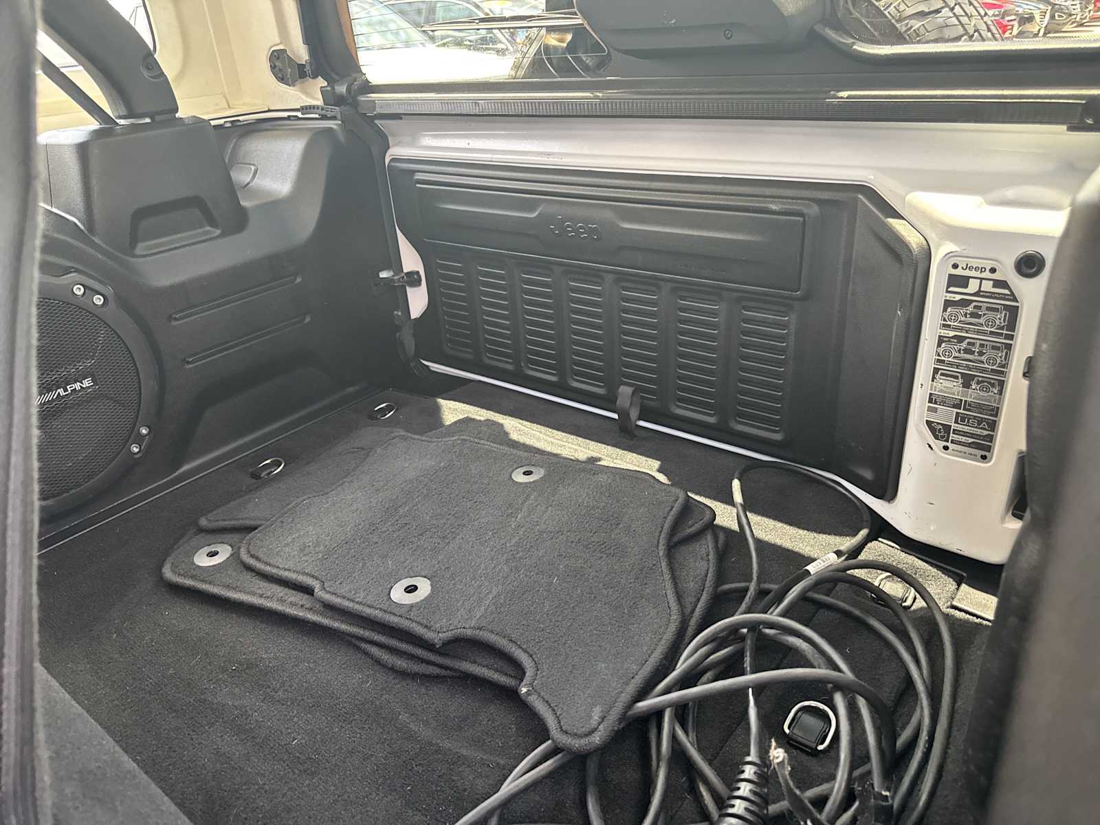 2022 Jeep Wrangler 4xe Unlimited Sahara photo 32