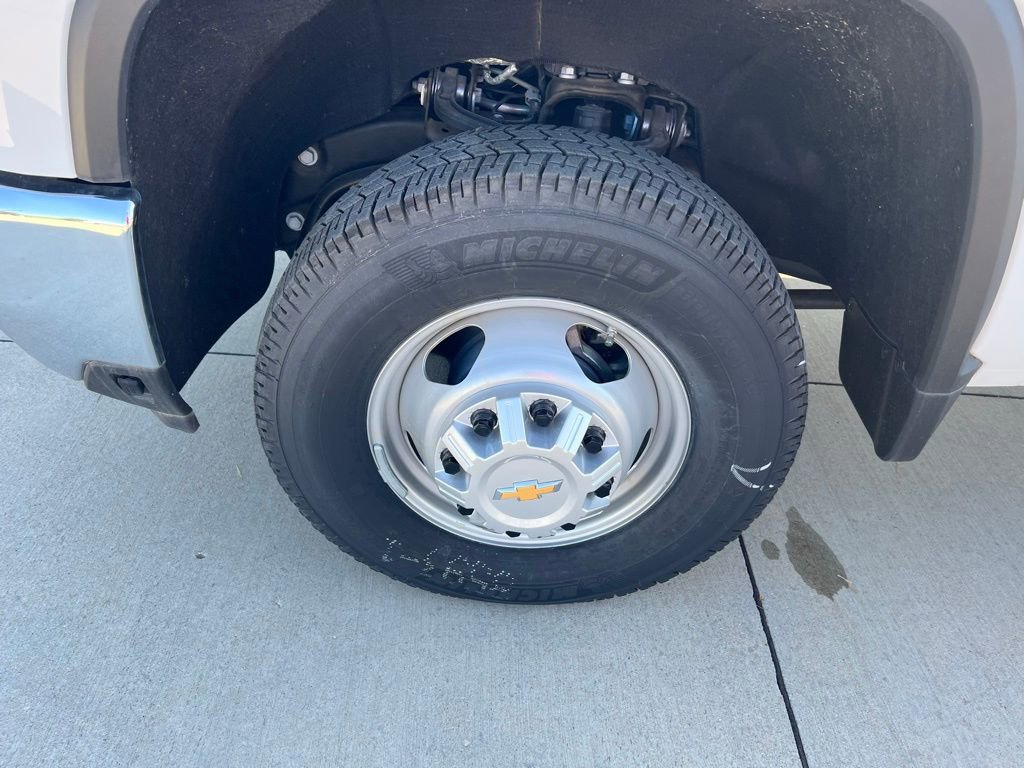 2024 Chevrolet Silverado 3500HD Work Truck photo 11