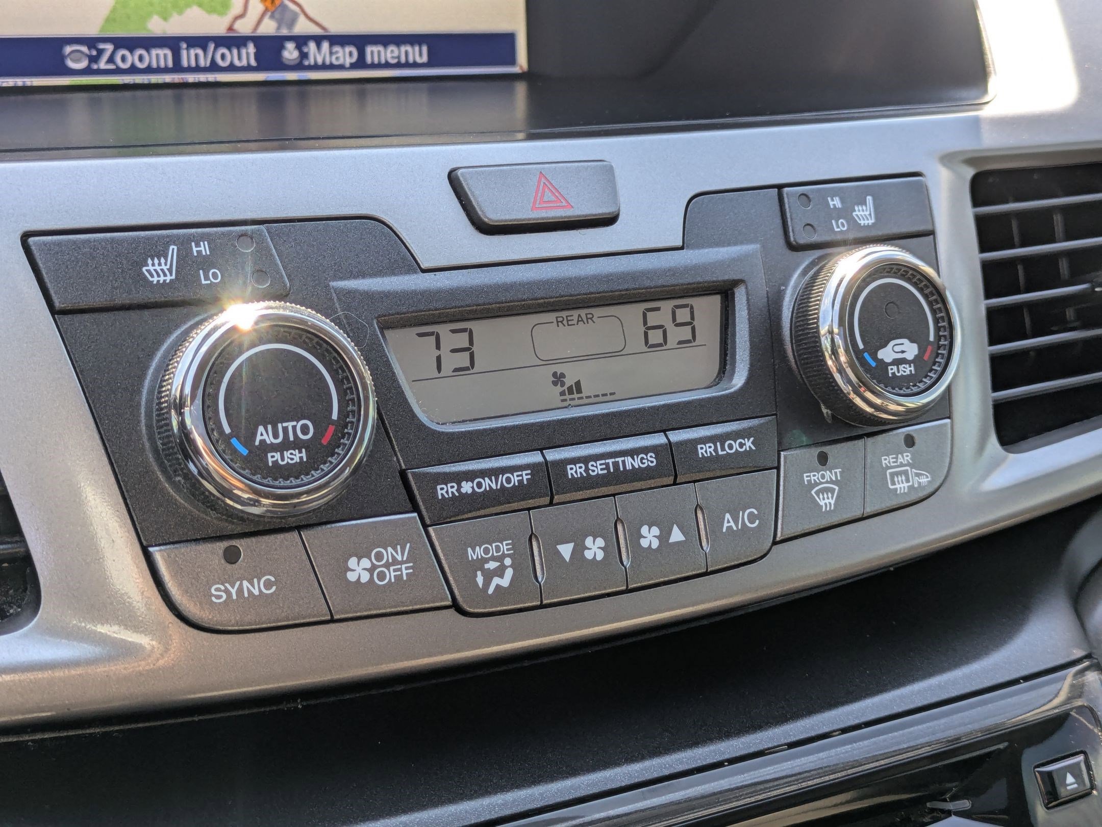 2016 Honda Odyssey Touring photo 21