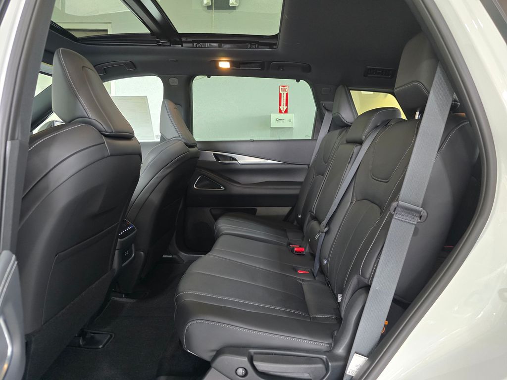 2025 Infiniti QX60 Luxe AWD photo 22