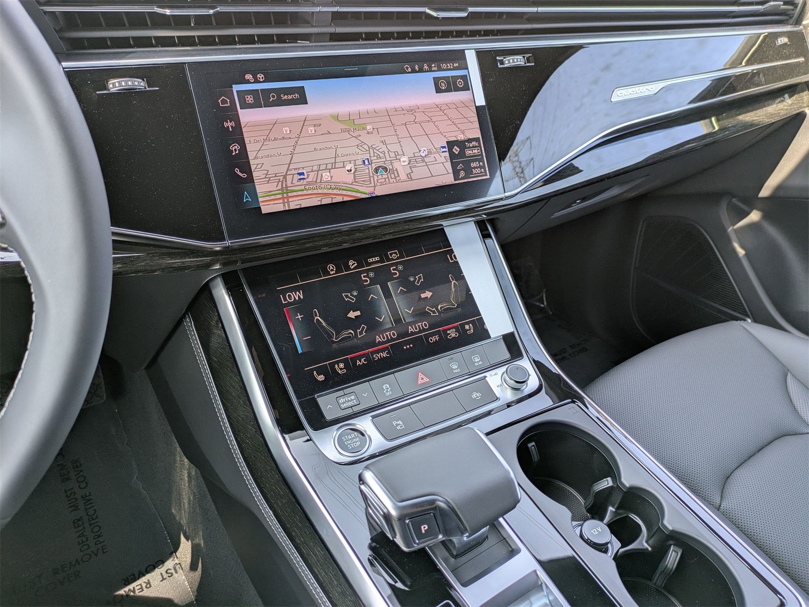 2025 Audi Q8 55 Premium Plus photo 6