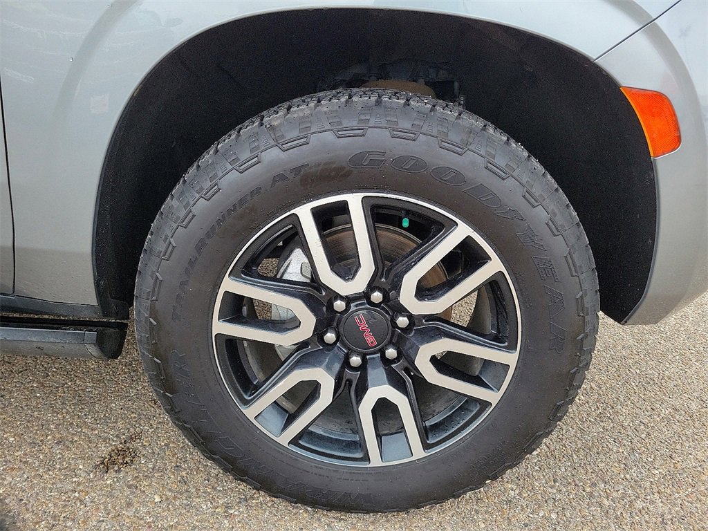 2023 Gmc Yukon XL AT4 photo 14
