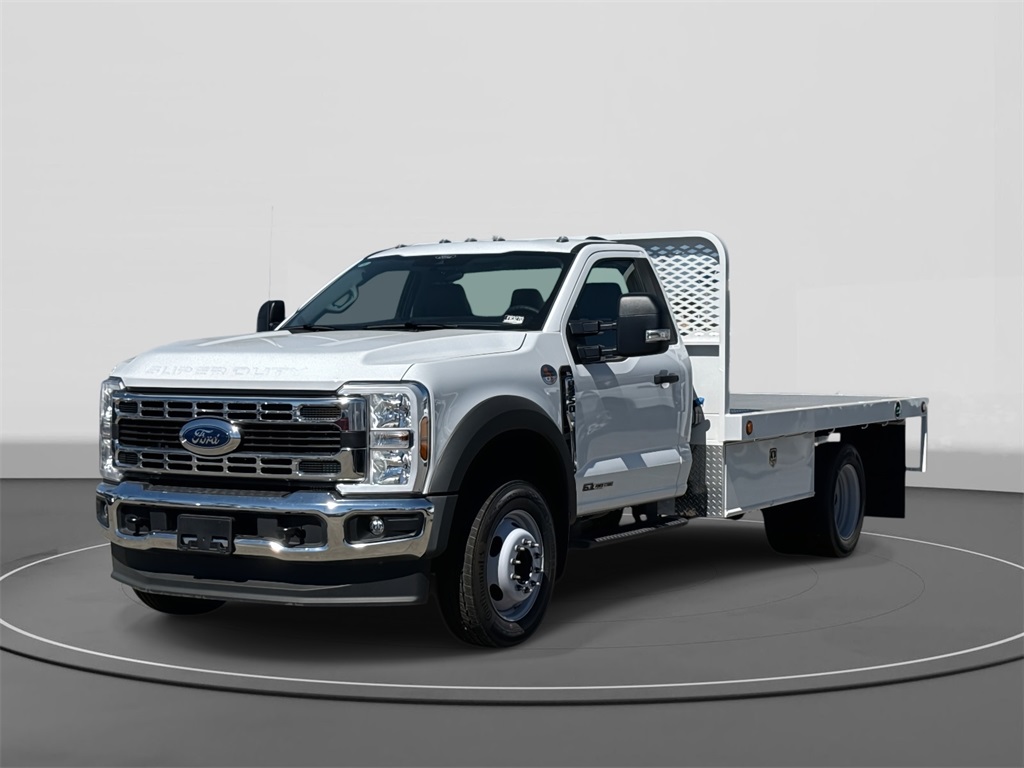 2024 Ford F-450 Super Duty Chassis Cab XL's photo