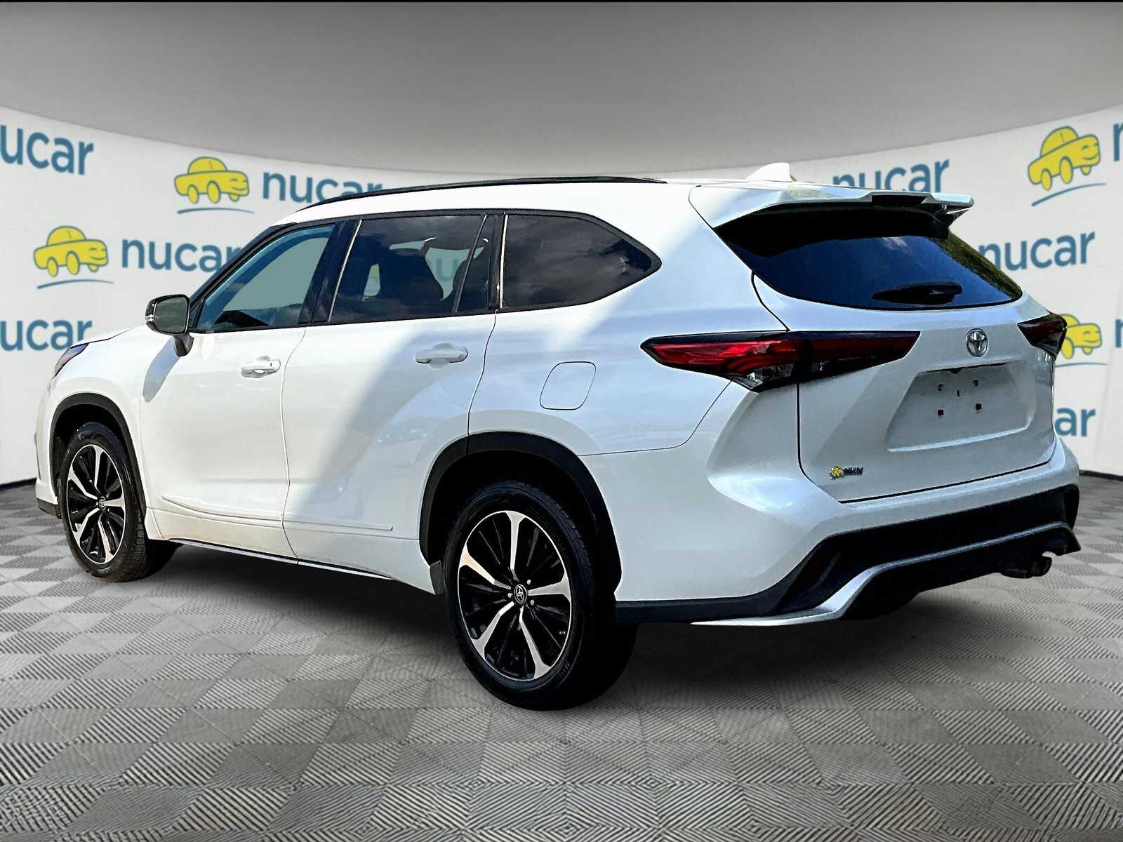 2022 Toyota Highlander XSE photo 4