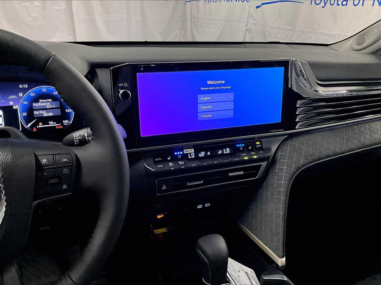 2025 Toyota Camry XLE photo 12