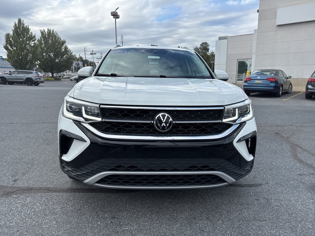2022 Volkswagen Taos SEL photo 4