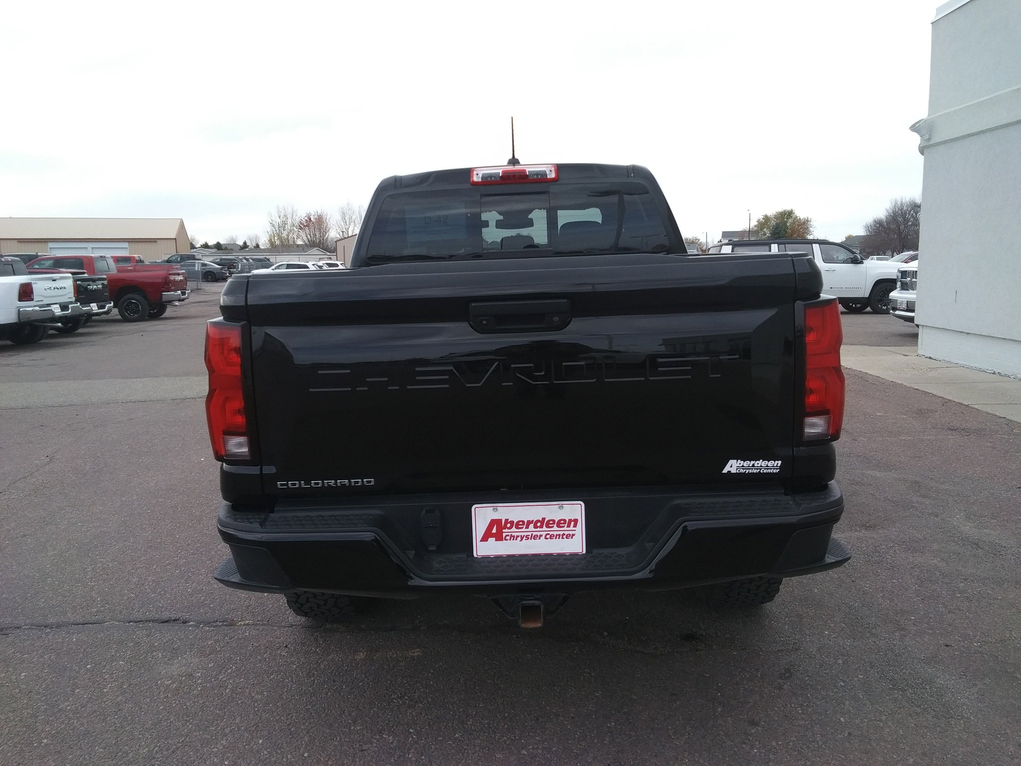 2023 Chevrolet Colorado Z71 photo 3