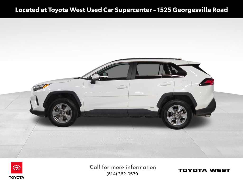 2024 Toyota RAV4 Hybrid LE photo 7