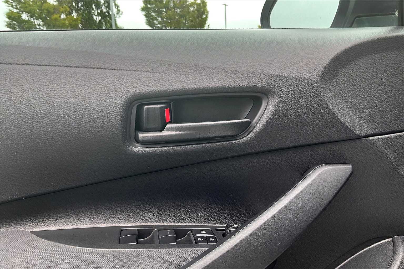 2022 Toyota Corolla LE photo 20
