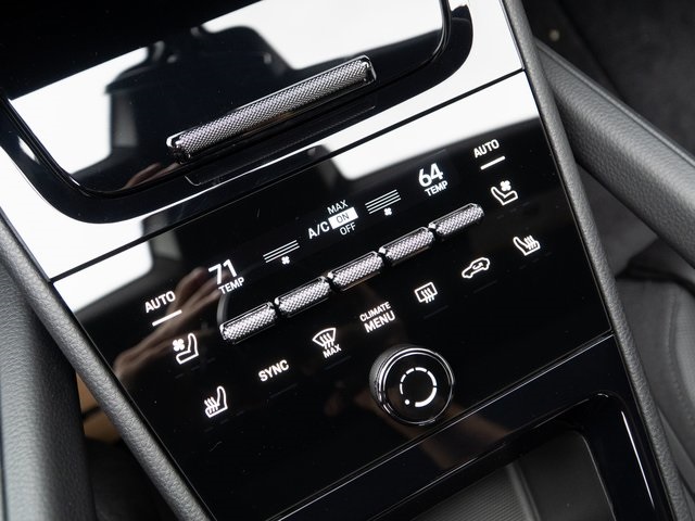 2026 Porsche Cayenne Coupe photo 20