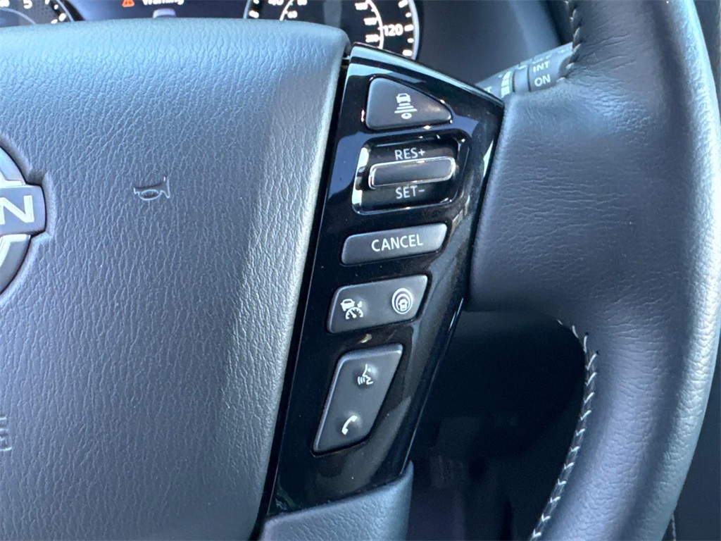 2021 Nissan Armada SL photo 23