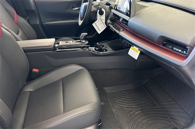 2026 Toyota Prius Plug-in Hybrid XSE photo 16