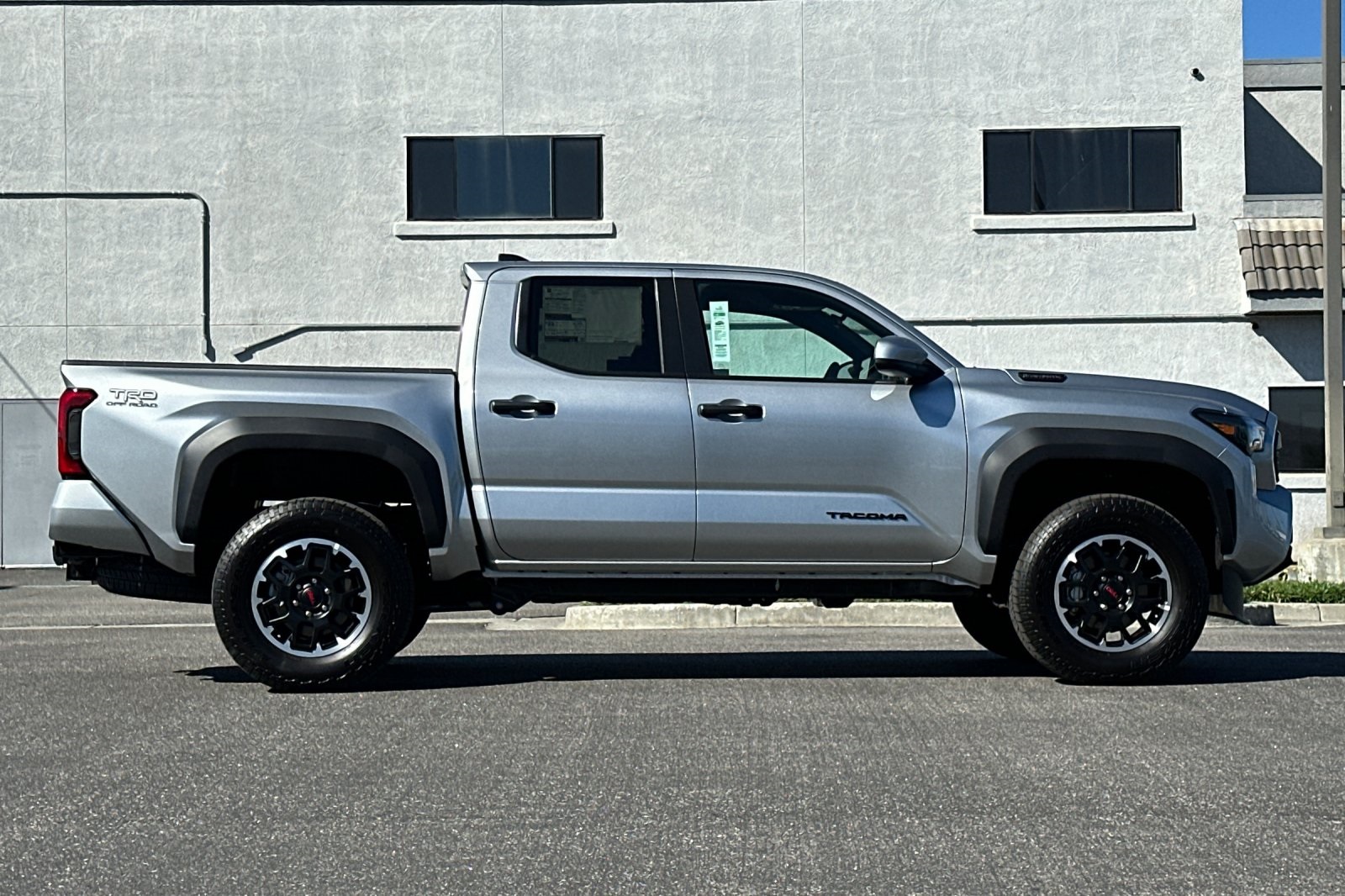 2025 Toyota Tacoma TRD Off-Road 4x4 Double Cab photo 3