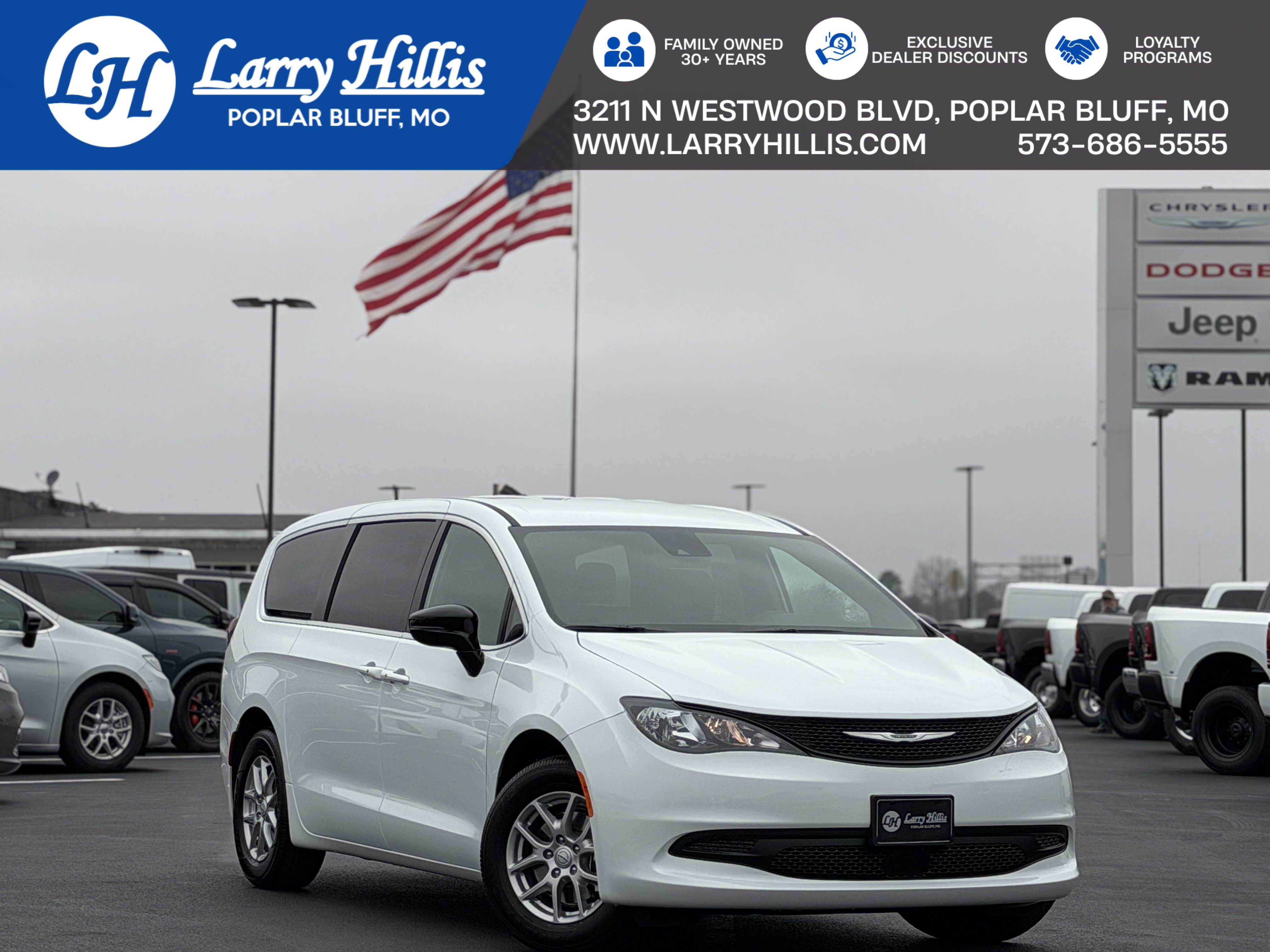 2026 Chrysler Voyager LX's photo