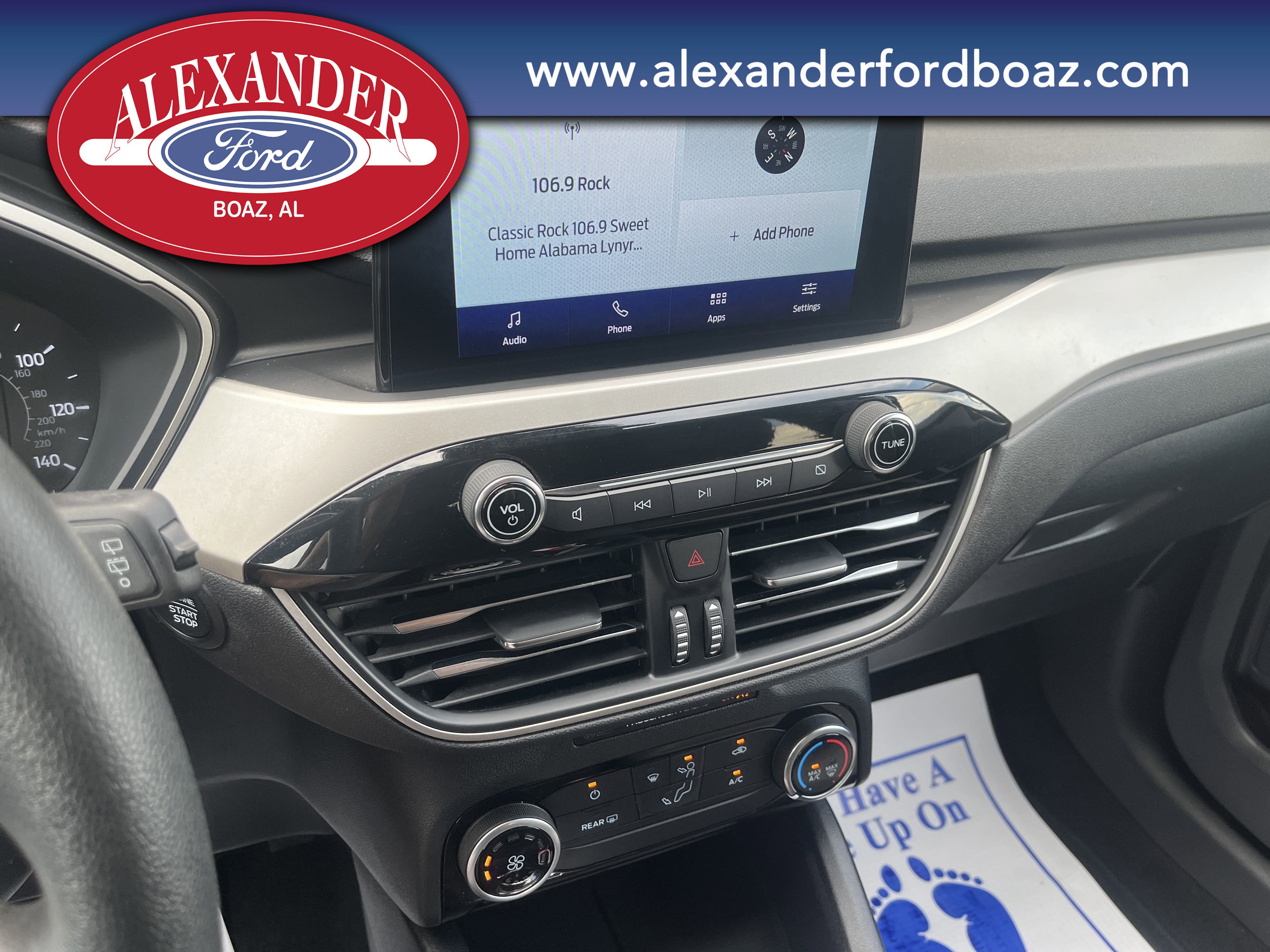 2021 Ford Escape SE photo 3