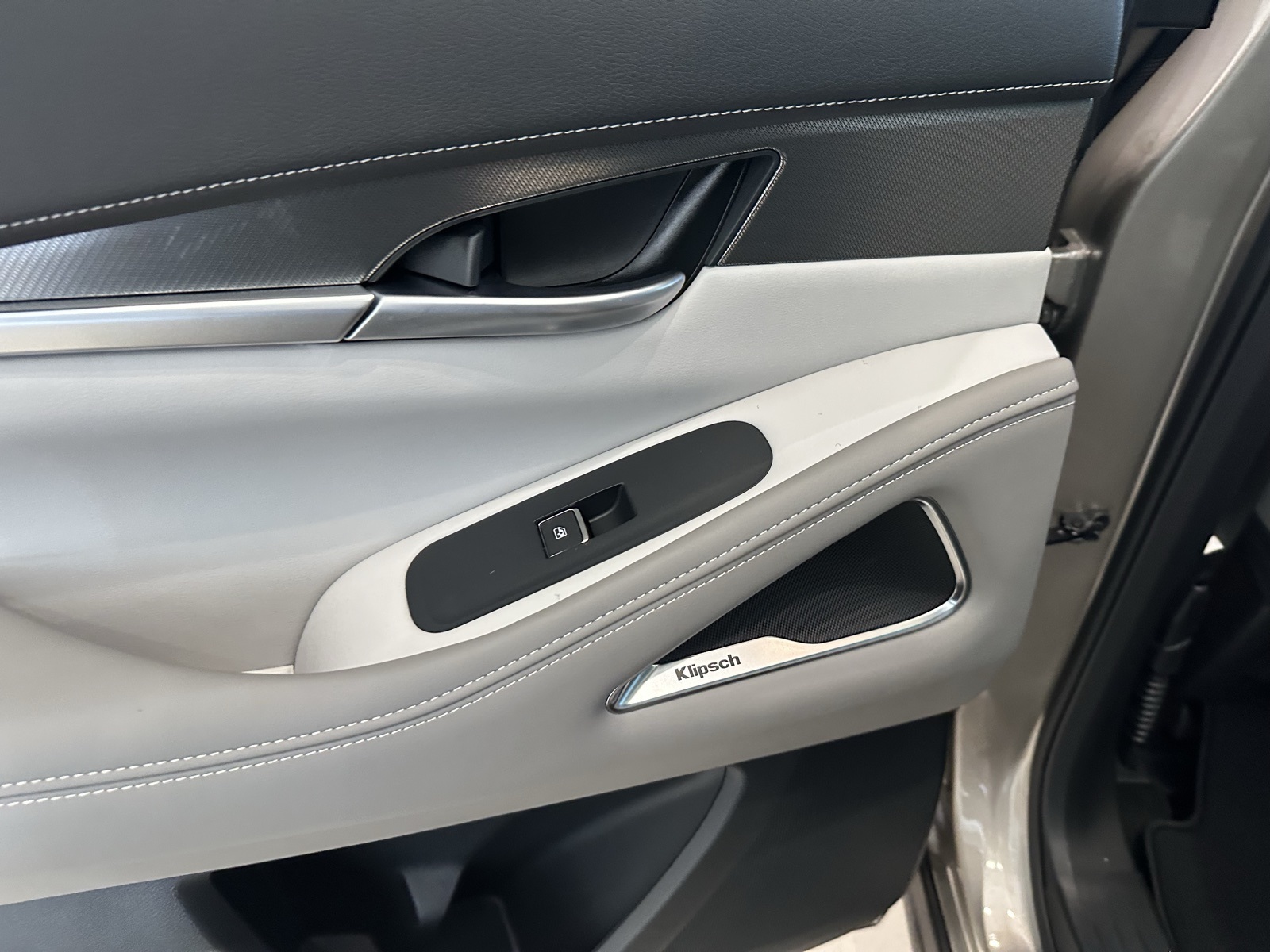 2026 Infiniti QX60 Luxe photo 24