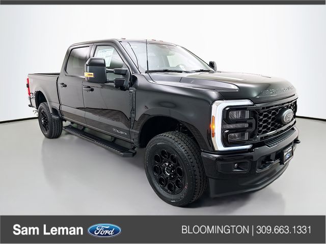 2025 Ford F-350 Super Duty Lariat's photo
