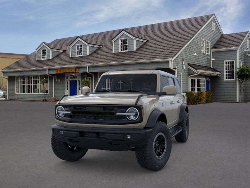 2025 Ford Bronco Outer Banks photo 2