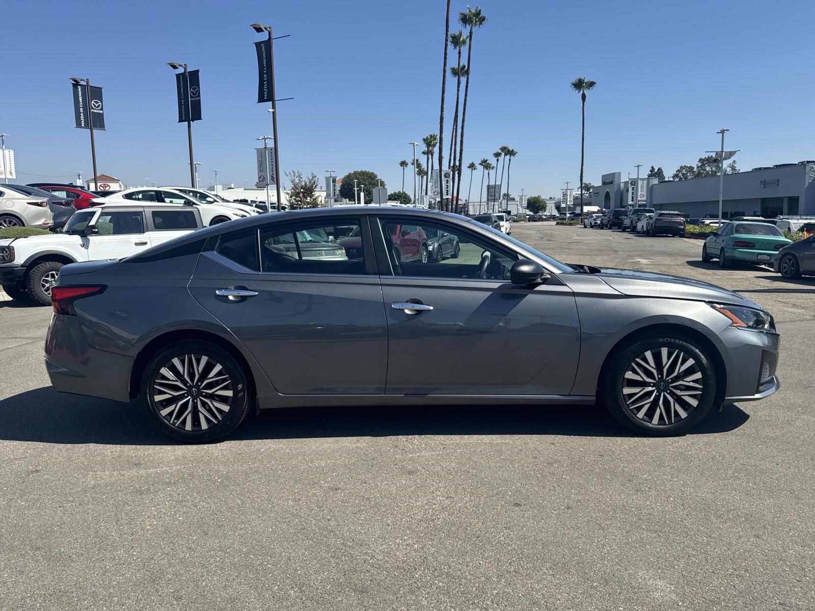 2024 Nissan Altima 2.5 SV photo 4