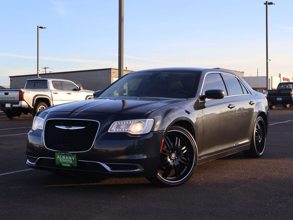 2016 Chrysler 300 Limited