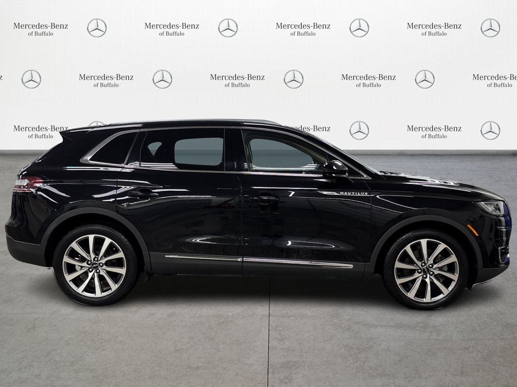 2019 Lincoln Nautilus Select photo 4