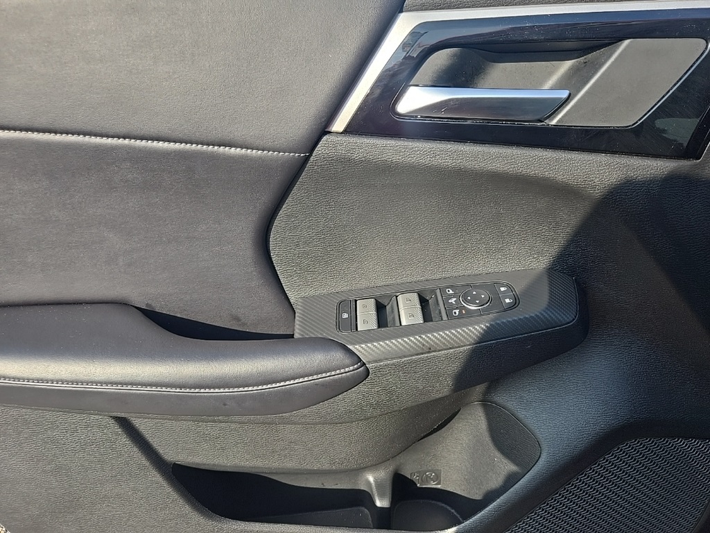 2024 Mitsubishi Outlander SE photo 11