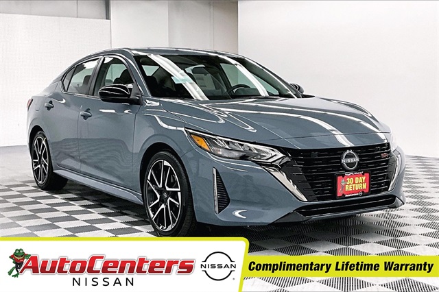 2025 Nissan Sentra SR's photo