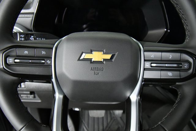 2026 Chevrolet Colorado LT photo 2