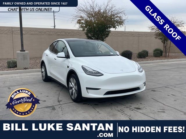 2023 Tesla Model Y Long Range's photo