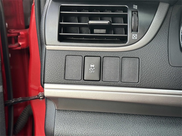 2014 Toyota Camry L photo 23
