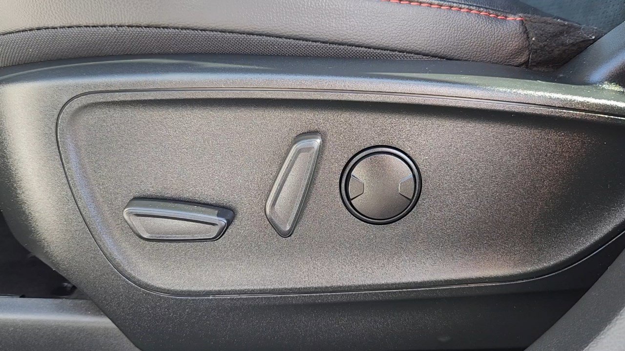 2022 Ford Escape SEL photo 8