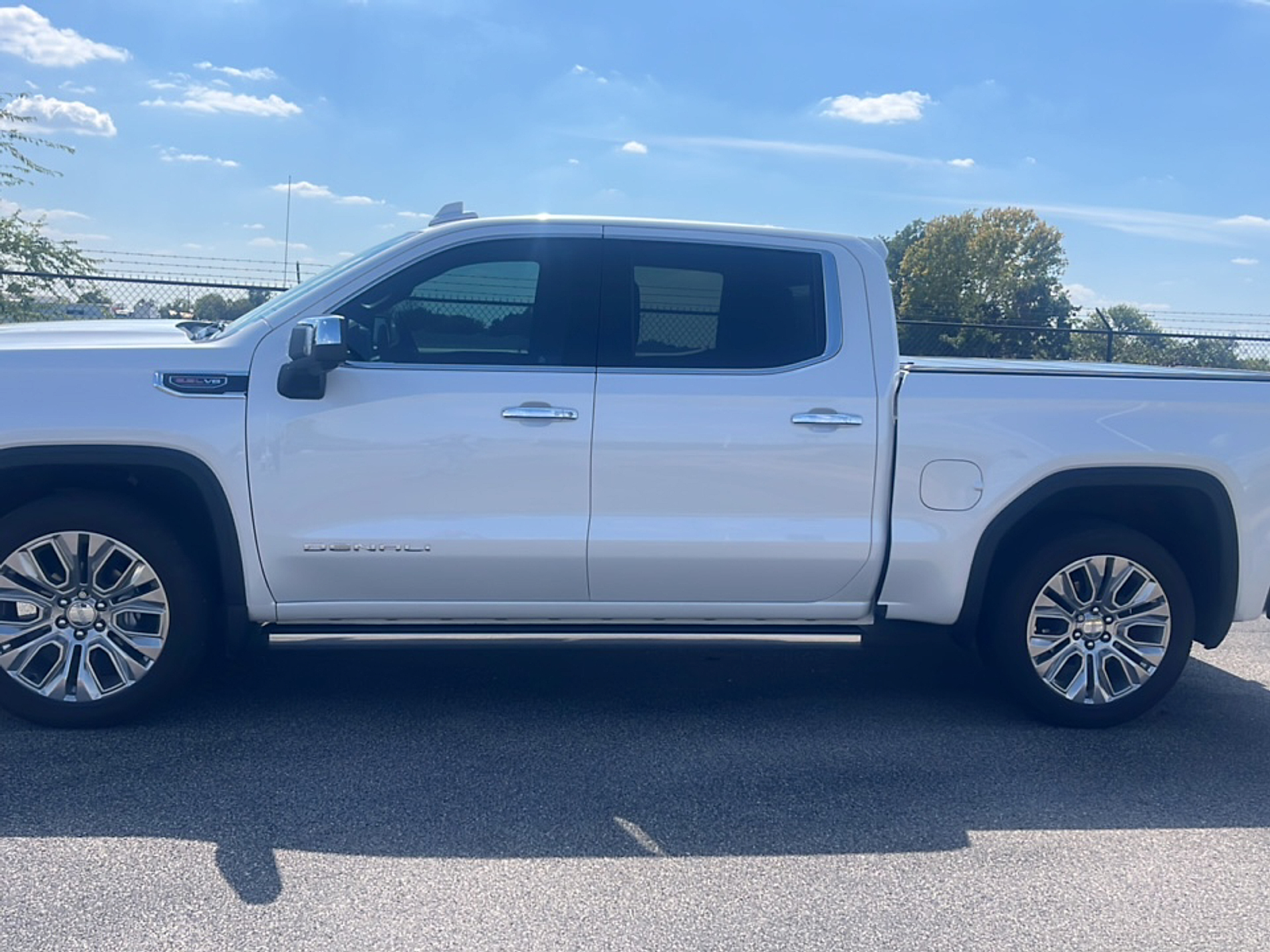 2022 Gmc Sierra 1500 Limited Denali photo 2