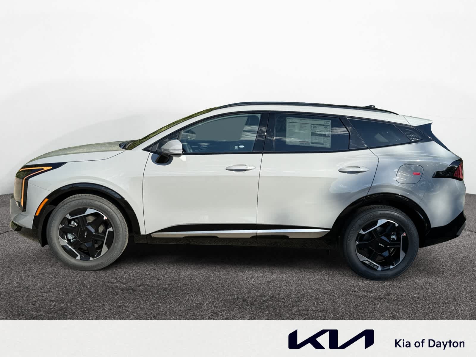 2026 Kia Sportage SX photo 2