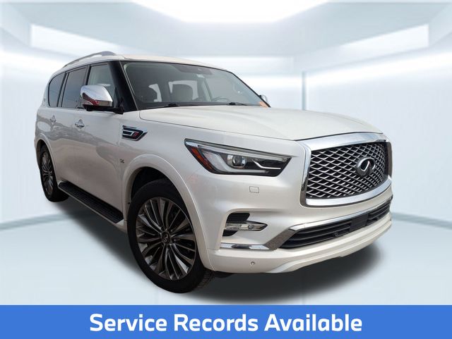 2019 Infiniti QX80 Luxe photo 3