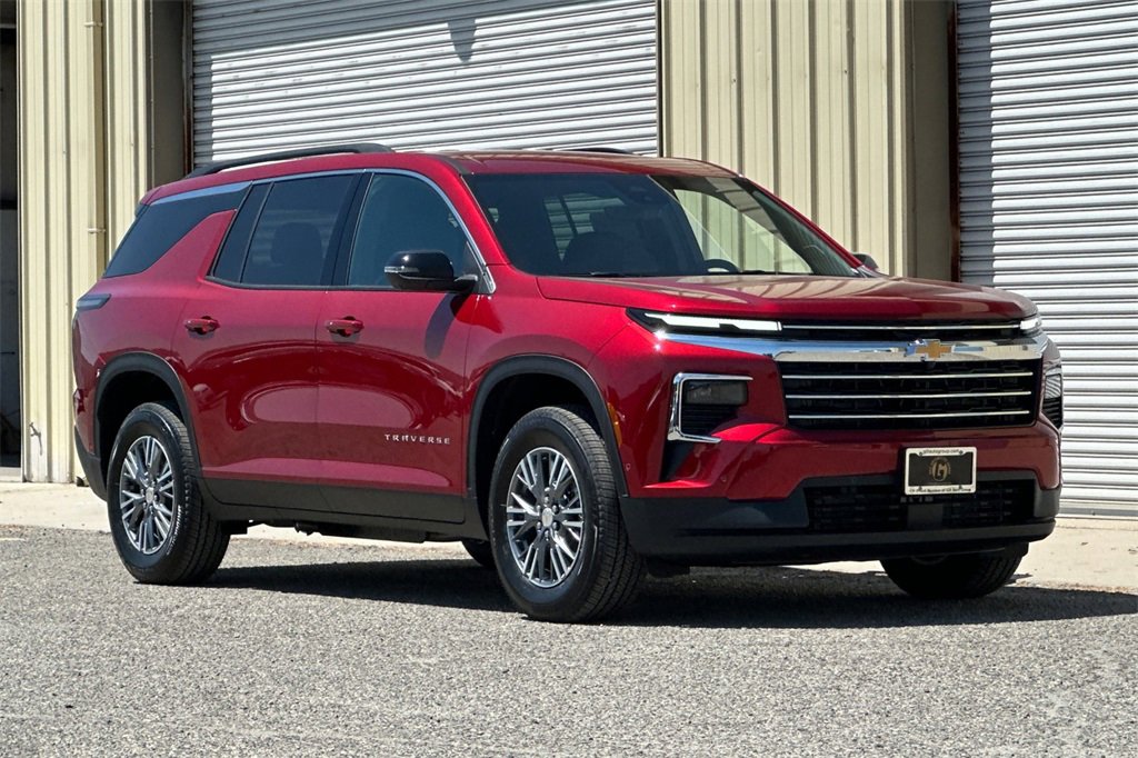 2026 Chevrolet Traverse photo 7