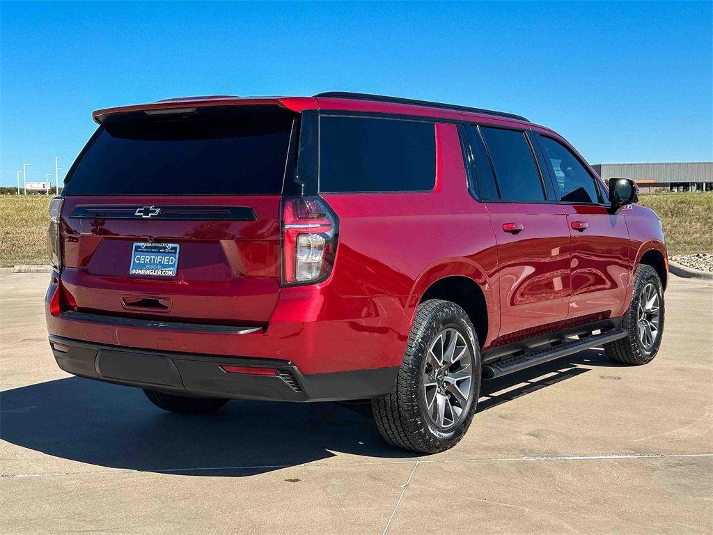 2024 Chevrolet Suburban Z71 photo 3